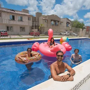 https://love-vacations.quintano-roohotels.com